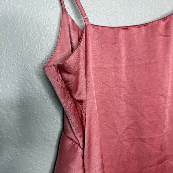 NWT Women Steve Madden  Ruffle Satin Midi Dress in rose mauve size Large -cp - Picture 8 of 9